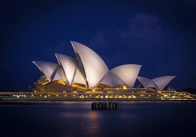 Discover the Top 5 Must-See Landmarks in Australia