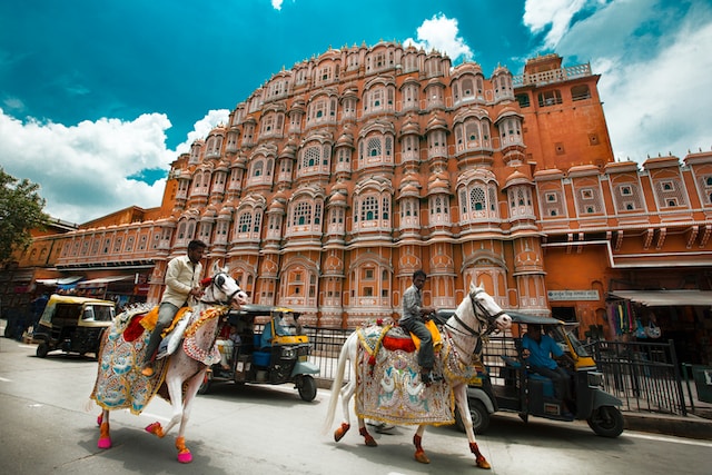 Exploring the Rich Cultural Heritage of Jaipur: A Guide for Travelers