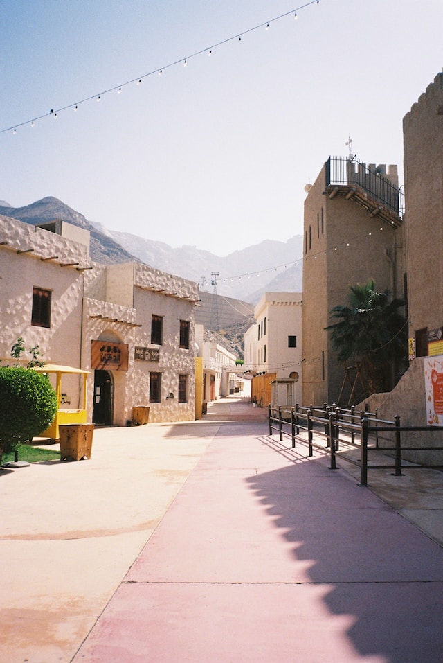 Exploring the Hidden Gems of Taif: A Guide to Off-the-Beaten-Path Attractions