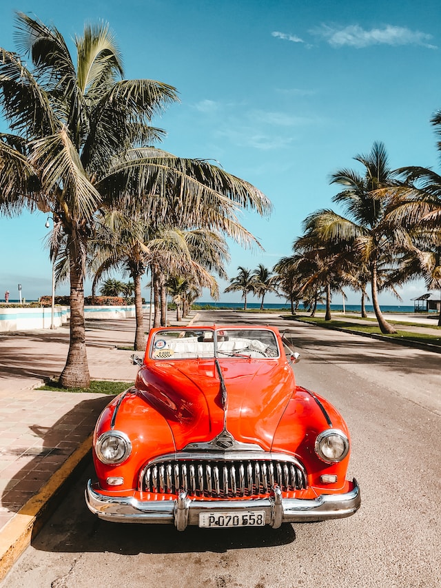 Exploring the Vibrant Culture and History of Cuba